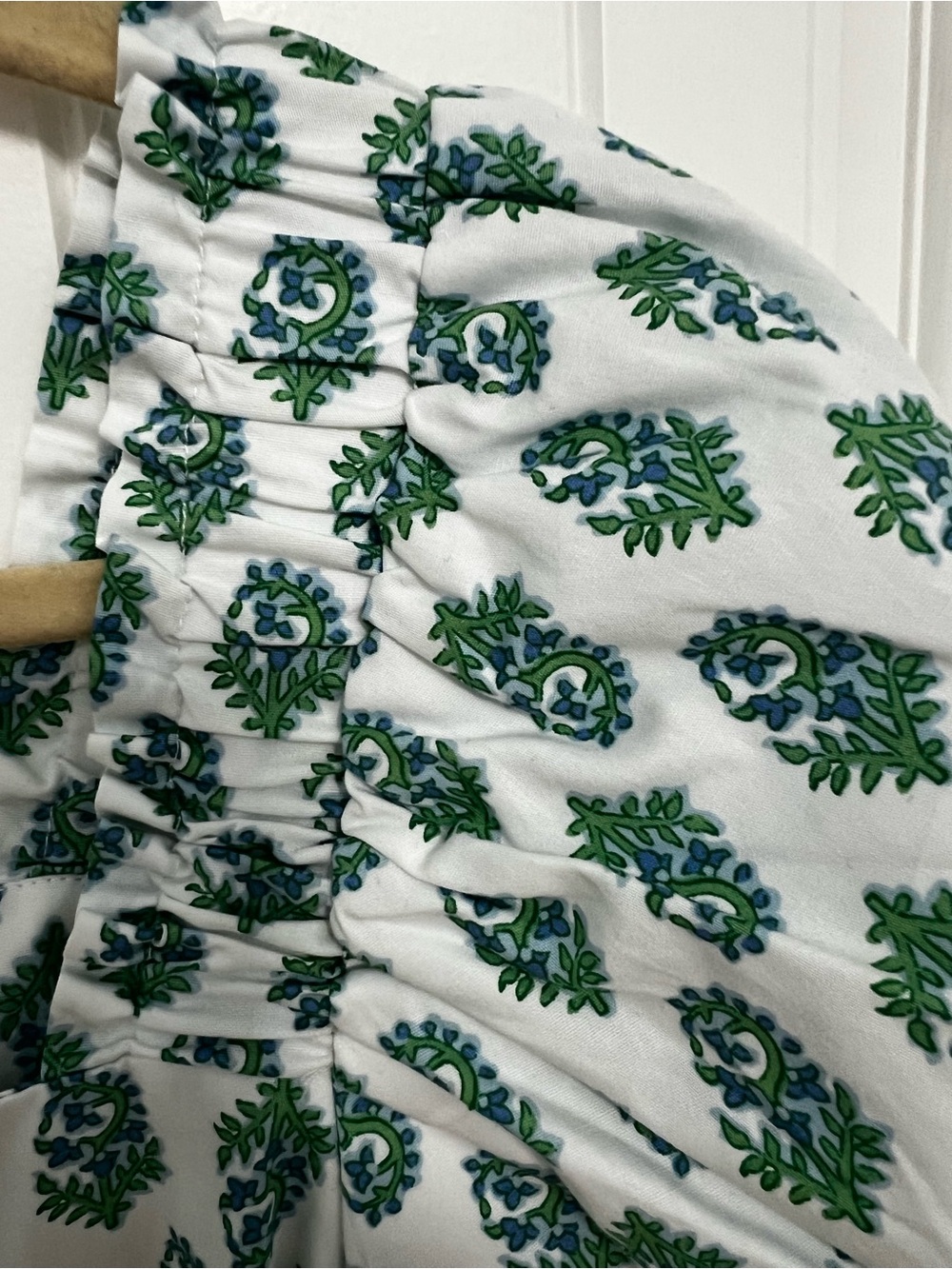 CeCe White & Green Paisley Print Puff Sleeve Square Neck Blouse Size Large - Picture 7 of 7